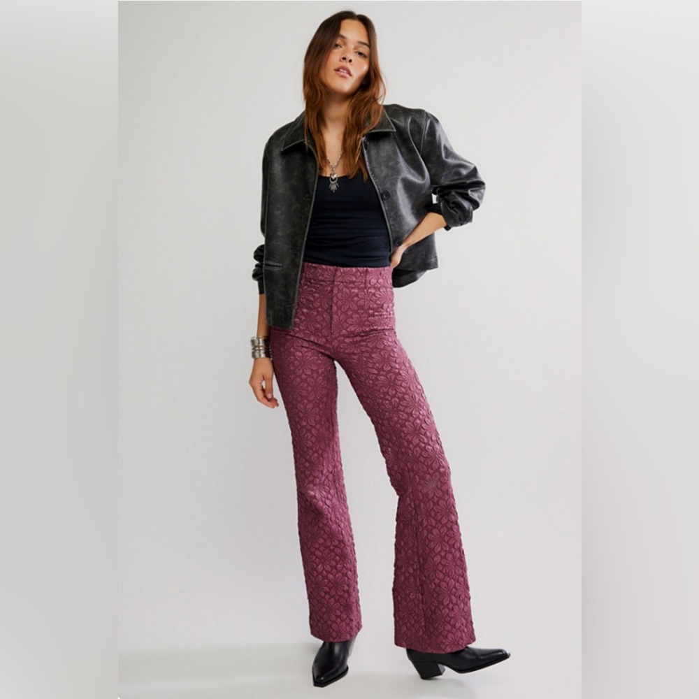 FREE PEOPLE Runaway Floral Flare Pants size 6 - Picture 2 of 15